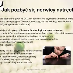 Mężczyzna w okularach pochyla się nad stołem, skupiony na czymś na jego powierzchni. Obraz ilustruje najdziwniejsze objawy nerwicy natręctw.