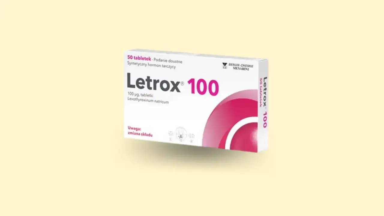 Opakowanie leku Letrox 100, zawierające 50 tabletek z lewotyroksyną sodową. Stosowany w leczeniu niedoczynności tarczycy.